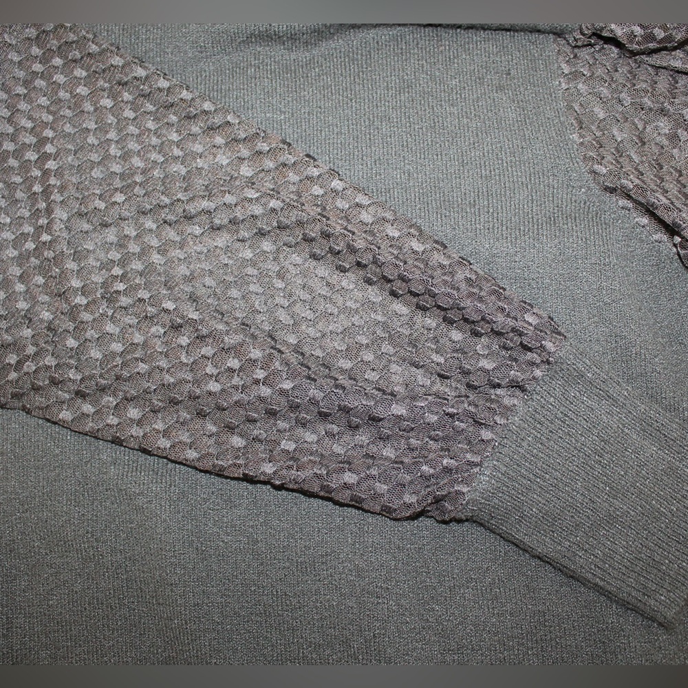 Marled black turtleneck with sheer sleeves (women’s XL) (NWT) - Picture 4 of 9
